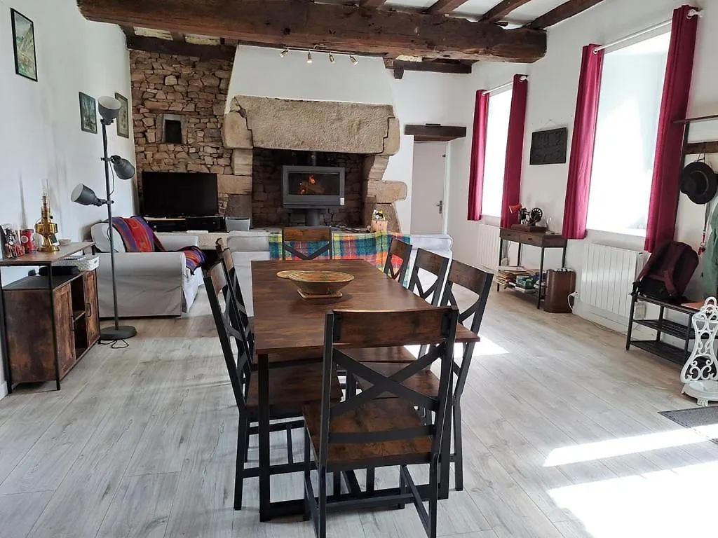Longere En Pleine Nature Runan Apartment